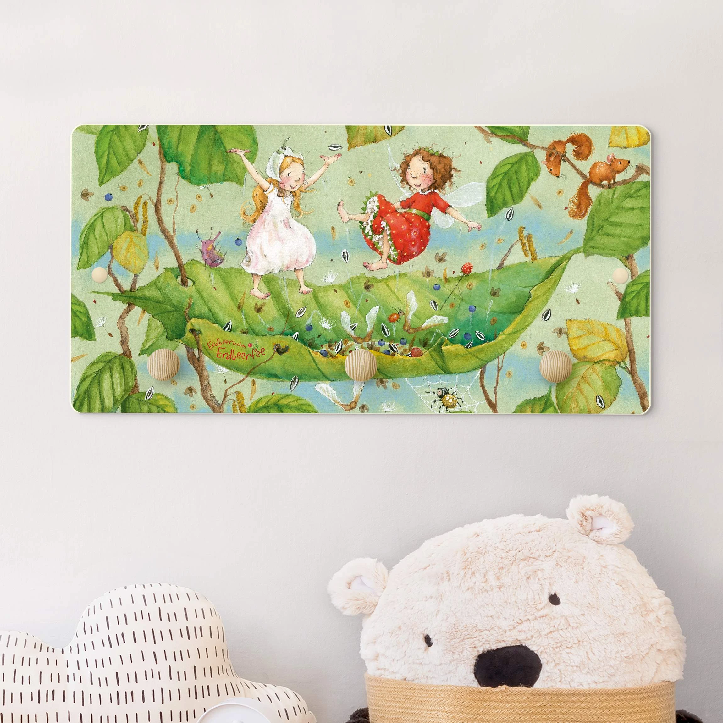 WallArt Kindergarderobe Holz - Erdbeerinchen Erdbeerfee - Trampolin In Grün - Image 2