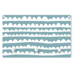 WallArt Kindergarderobe Holz - Gezeichnete Weiße Wolken Auf Taubenblau In Rosa