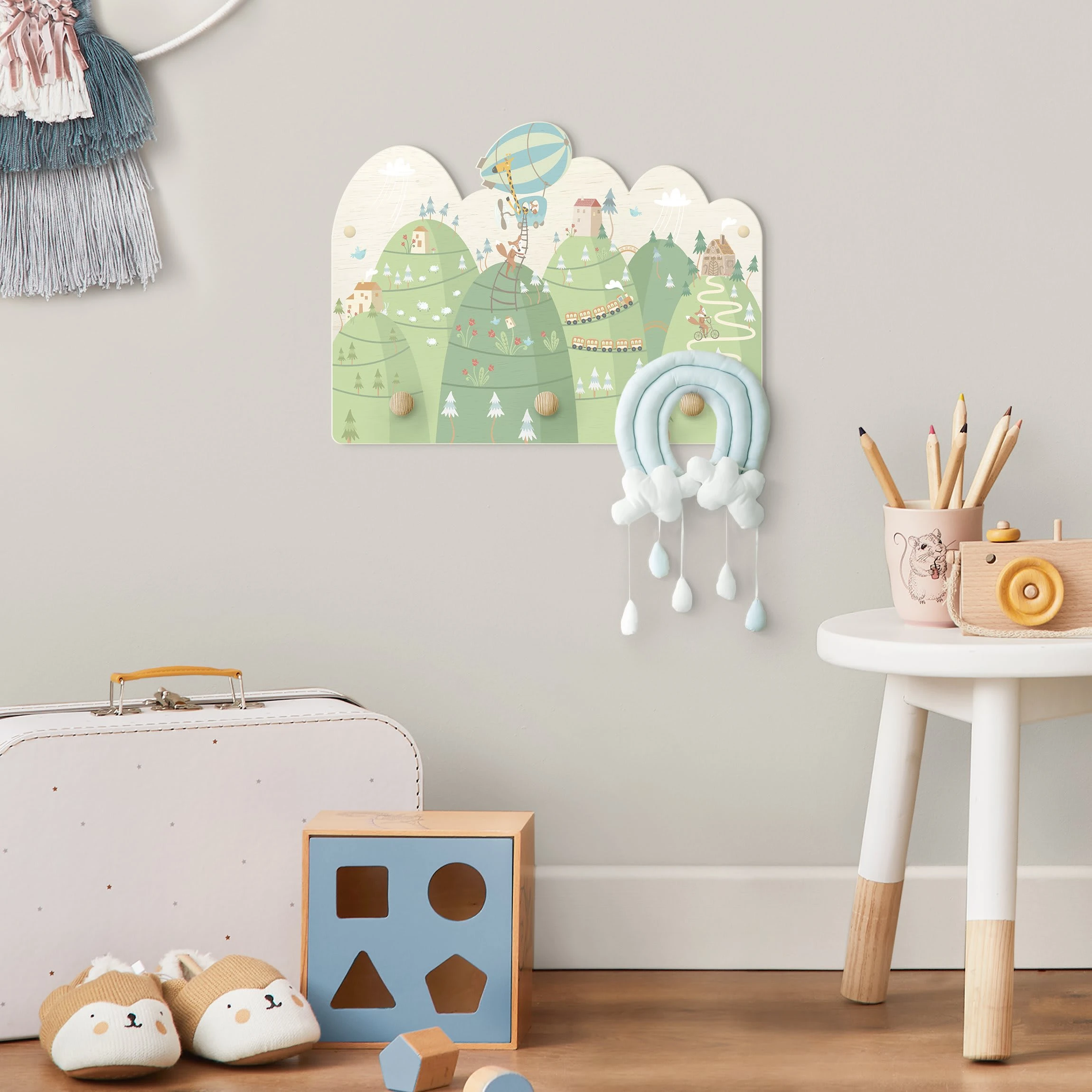 WallArt Kindergarderobe Holz - Wald Mit Häusern Und Tieren In Grün - Image 4