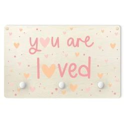 WallArt Kindergarderobe Holz - You Are Loved Herz Rosa In Rosa