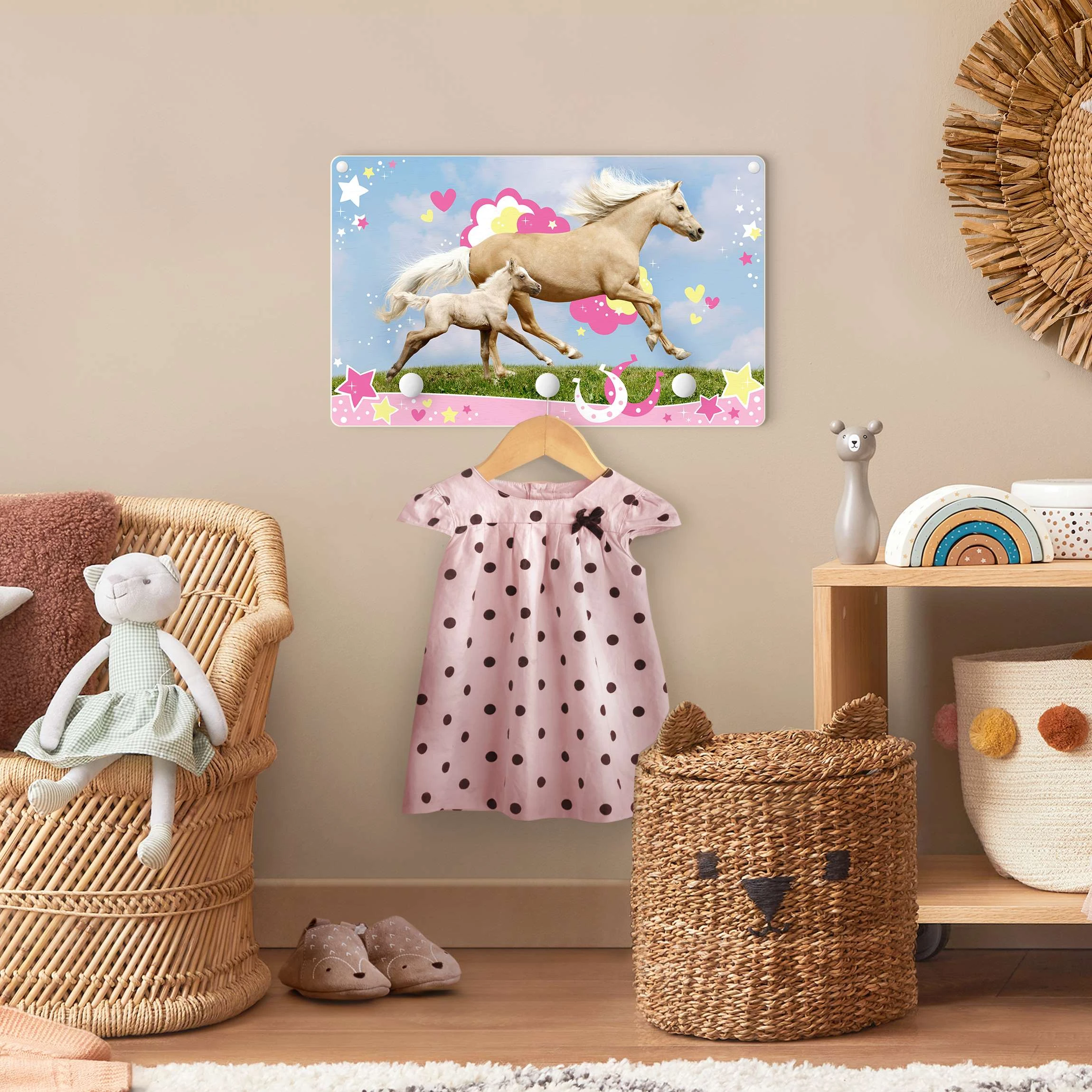 WallArt Kindergarderobe Holz - Zwei Galoppierende Pferde Mit Sternen In Bunt - Image 4